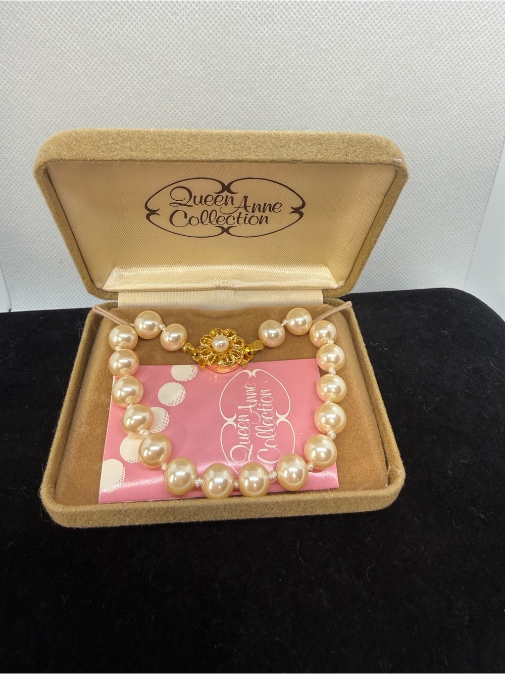 NIB Vintage Queen Anne Collection Simulated Cultured Pearl Bracelet Japan 7.5”
